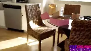 تتنام بقوة من أبيها