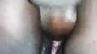 جنس شرجي بقماش أرجواني مع قضيب زميلها السميك