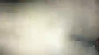 نحيف الفرخ مع شعر شقراء، فإن أريا نويل تحصل مارس الجنس على الأريكة ويتنينغ بينما كومينغ