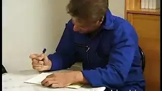 مراهقه مترجم مع جوز أمها