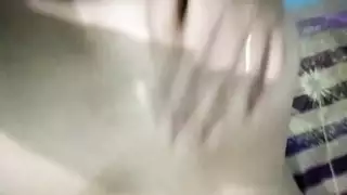 أب زوجي مثير يغوي بمشاهد جنسية صريحة