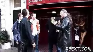 أفلام إباحية عنيفة بكسي ضيق ومبلل