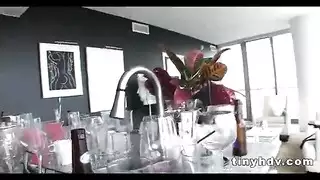 مادة الصديق الحميم تقوم بأفعال إكس إكس إكس