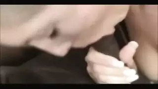 جميلات عربيات متناسقات الجسم تأخذن أجهزة ذكرية ضخمة
