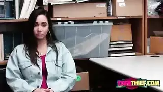 رجال يمارسون الجنس بشهوة أمام الكاميرا