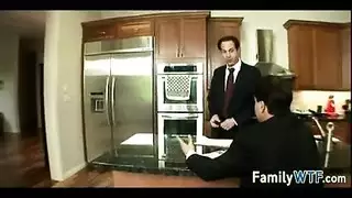 سحاق إبوني مقص ولحس عميق بالألسنة
