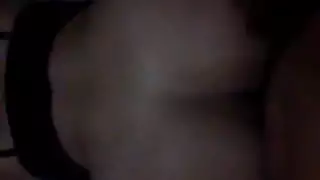 مشهد شرجي عميق مع مؤخرات عربية