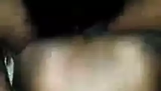 ثدياء وبظور مغطاة بالصابون: نكاح مثلية في الحمام