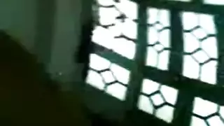 بورنو شرقي: مداعبة قبلية فرنسية قبل جنس صريح