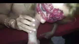 قضيب أسود كبير يمزق مؤخرة العاهرة الشقراء
