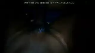 جوارب تقفز بجنون من ضربات جنس عميقة في الحلق