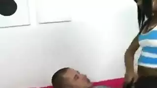 تمتلك من خنزير
