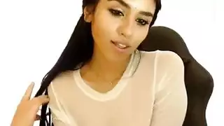 لاتينا هاوية تتفجر في فناء أمامي خارجي إباحي قاس