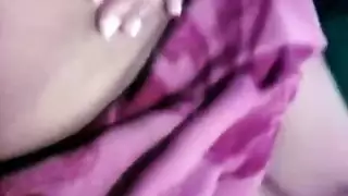 بنت وزميله في الكليه دعك يذامر في الشقة وينيها