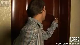 الام نائمه تستيقظ وقدزب ابنها في كسها فتقول له ما تفعل انا امك سكس محارم مترجم