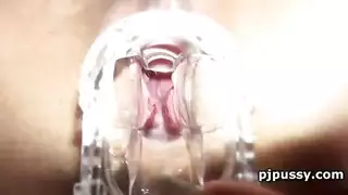 استمناء بالبظر الكبير مع هزاز قوي