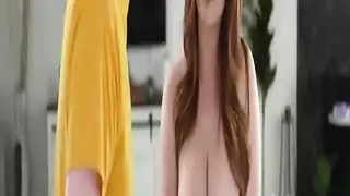 تدليل كس زوجة الأب تدليك شهواني ومشهد إباحي كامل