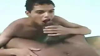 رجل يزيل شعر كسك ام