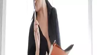 وسيط عقاري تمارس معه الجنس الخلفي المباشر مع عميل