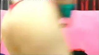 صديقة تصنع فيديو منزلي لها وهي تُنكح من قبل صديقها الجديد