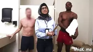 مايا خليفة ونيك الطير
