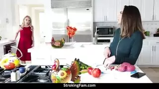 مهرجان جنس جماعي صريح لعيد الشكر يضم أفتن أوبال، وأليكس لينكس، وكودي ستيل، وتومي غان