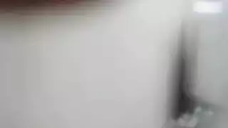 تعال إلى هنا ودعنا نصنع بعض المحتوى الإباحي