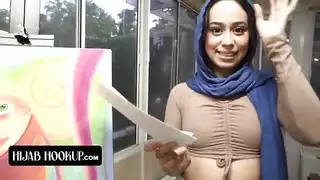 العربية المشاغب تمتص قضيب إخوتها لجعله يحتفظ بسر من آبائهم الصارمين