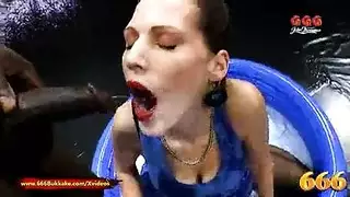 ماراثون مص القضيب الإباحي للاتينية فيكتوريا