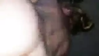 جلسة أفلام إباحية نهارية: صديقة الصديق المستقيم تحصل على فريق مزدوج