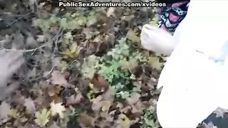 فتاه تخلع هدومها وتصور نفسها
