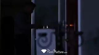 أخي غير الشقيق له مترجم
