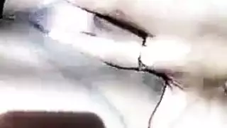 جنس عنيف: قضيب أسود كبير يضرب مؤخرة سمراء ضيقة
