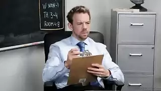 مراهقة تأخذ قضيبين كبيرين في فيلم إباحي قوي
