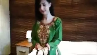 أمي بوف نائب الرئيس المغطاة العربدة مثليه
