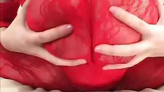 التبول على كس مصرية