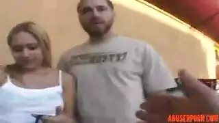 الأخوات غير الشقيقات مدمنات على ضربات ولعق مدلك حلو