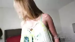 لاخت لجميله ترد لمعرفة لاخوها