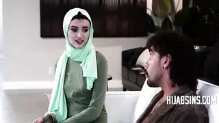 تعليم أختي غير الشقيقة ركوب القضيب