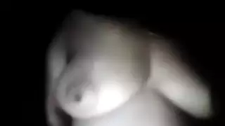 ميليف عربية مثارة تحب المص اللزج ثم النيك القاسي
