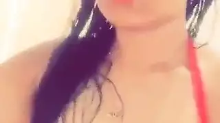 تنظيف حلق ماجدة العربي بالزب