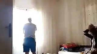 يدخل عليها في منزلها وينيكها بالقوةdlatvazdtdkn