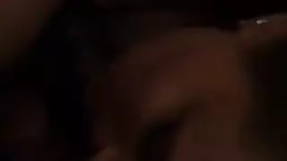 تدليك إباحي يؤدي إلى تمصيص عميق وتركيب عنيف