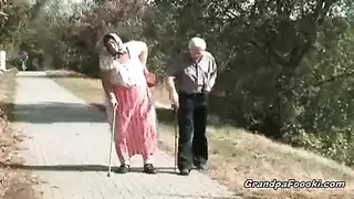 إباحية قوية مع سيرينا بلير وعصا غليظة