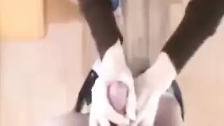 يهيج على بزازي الناعمين جدا