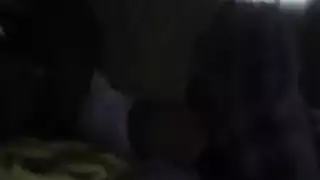 فتاتان صديقتان تستكشفان جنس جماعي قاسي بعد خيانة الزوج