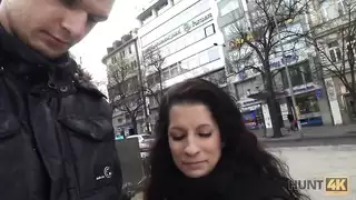 الوصول إلى النشوة الجنسية في وقت العمل: ممارسة الجنس العميق في المكتب