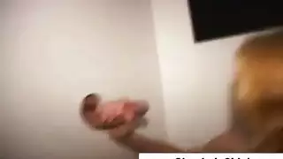 جلسة شرجية وقحة مع عاهرة في الكشك