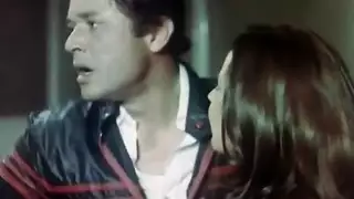 جماع سينمائي مثير: ممثلة مصرية تتعرض للهجوم الجنسي