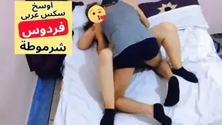 فيلم للكبار عربي: سرير يصرخ بينما عنتيل محلي ينيك امرأة صاحبه من الخلف